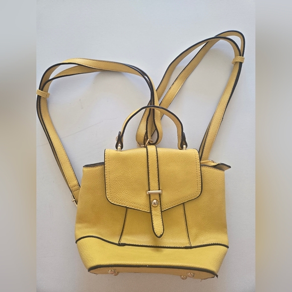 Source Unknown Handbags - Yellow Leather Women's Bag Backpack.
